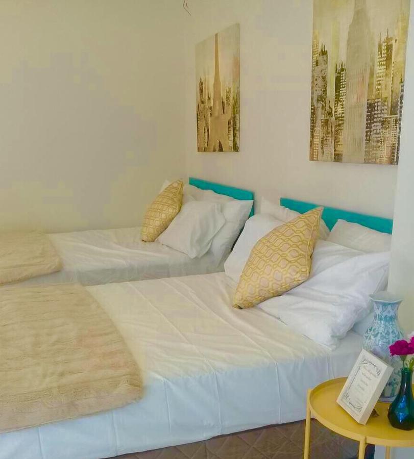 The Guest House Laoag Bagian luar foto